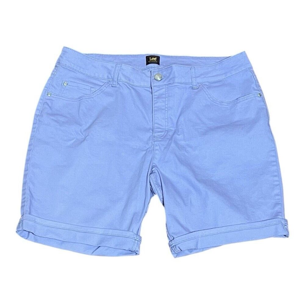 Lee Shorts Womens Sz M  18W Regular Fit Bermuda Mid Rise Pastel Purple Stretch